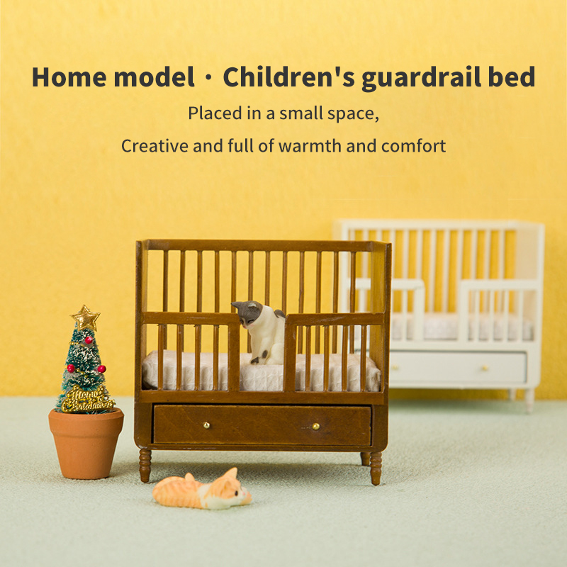1:12 Miniature White Wood Baby - Baby Nursery Bedding recension och pris